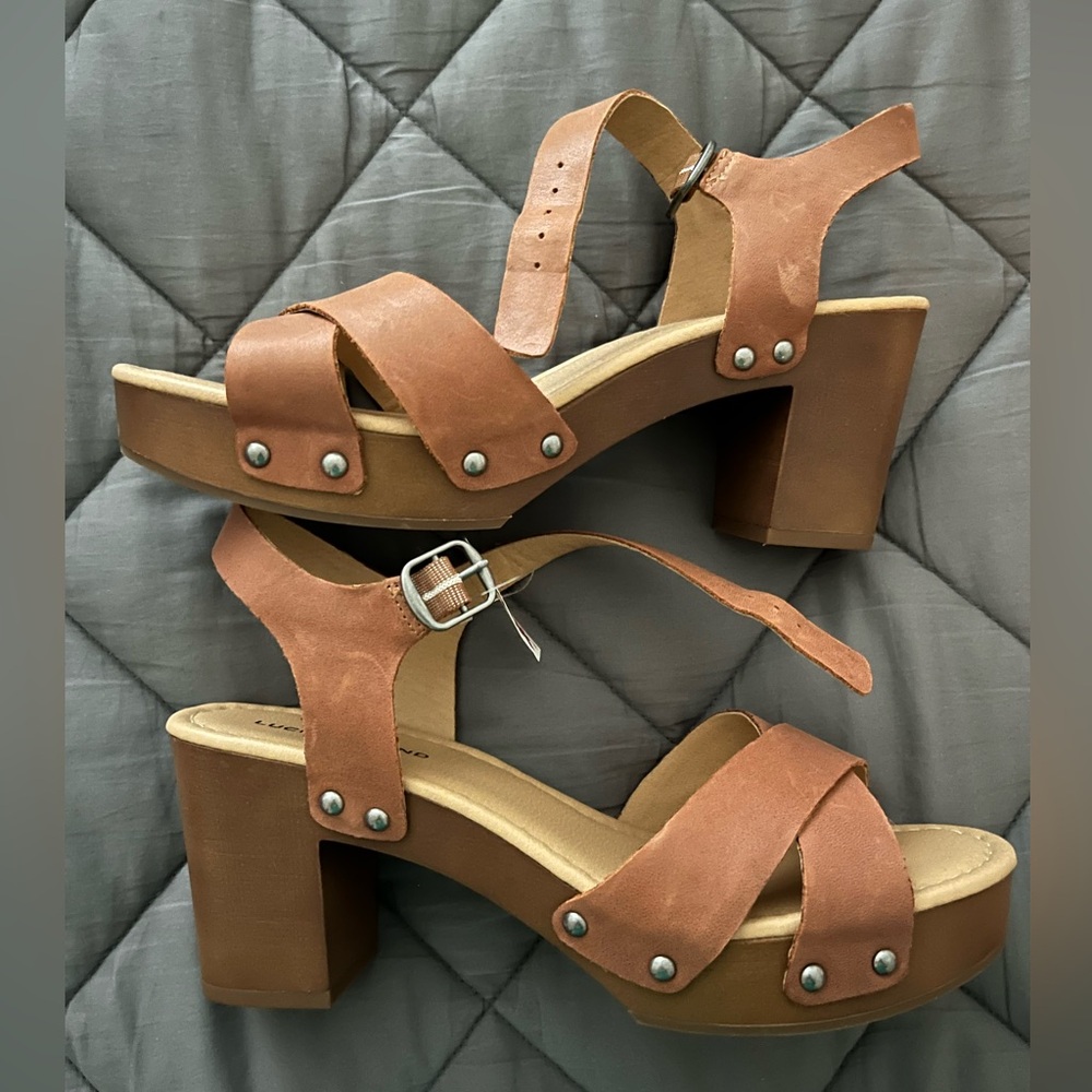 Lucky Brand Leather Cognac Sandals - Picture 3 of 5